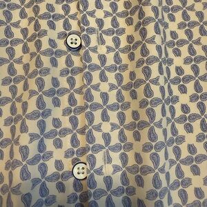 Mizzen+Main Blue and White Casual Button Down